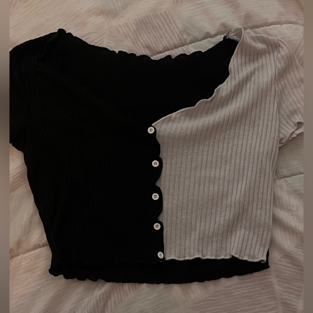 Black and White Crop Top